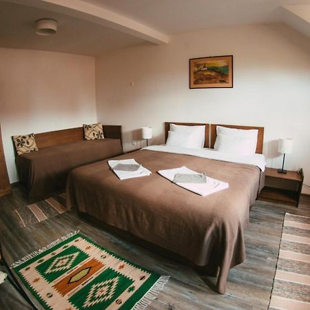 Lina Agropanzio Otel Tomesti  Dış mekan fotoğraf