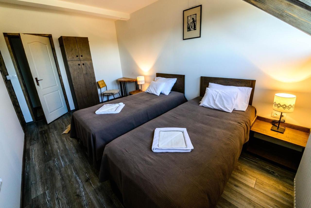 Lina Agropanzio Otel Tomesti  Dış mekan fotoğraf